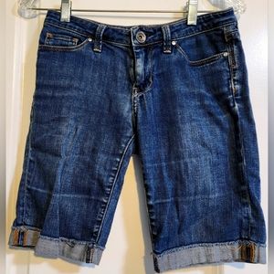 Banana Republic Bermuda